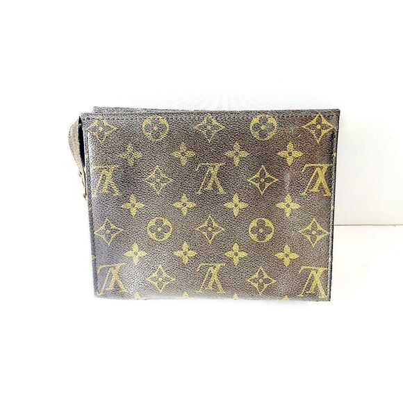Louis Vuitton Monogram Clutch - Picture 3 of 7